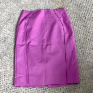 🖤3 for $15🖤WHBM perfect form skirt